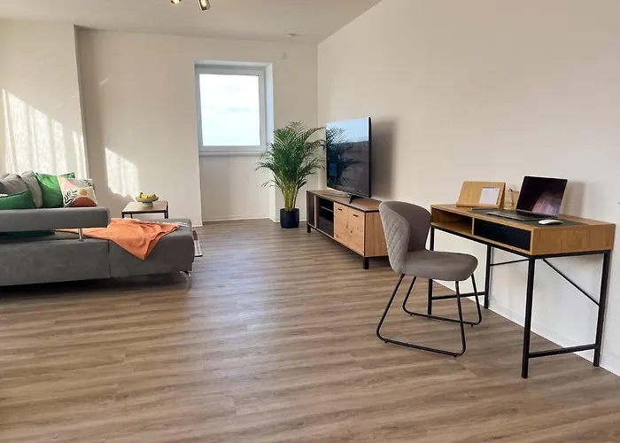Home Inn Apartments - 202